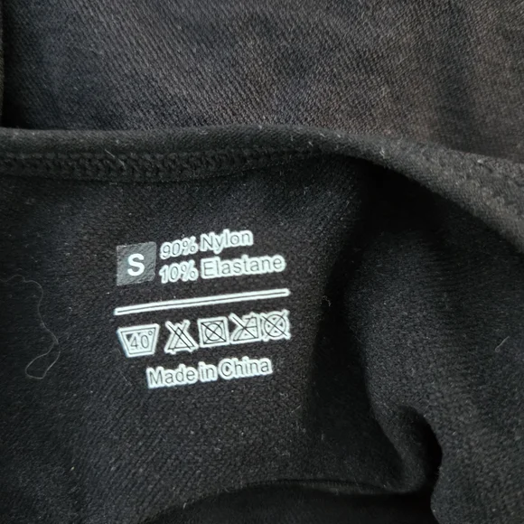 Women's Black leggings and cropped shirt size small - Picture 11 of 11